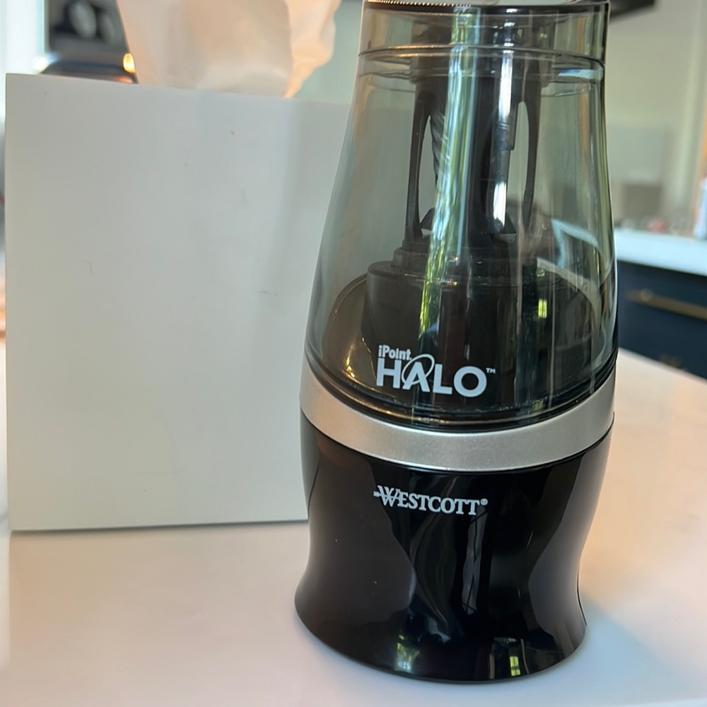 Perfect condition, Wescott halo, electric pencil sharpener.